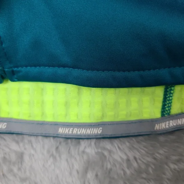 Nike Green Running Jacket with Neon yellow inside Thumb Holes & Back Pockets Med - Image 3