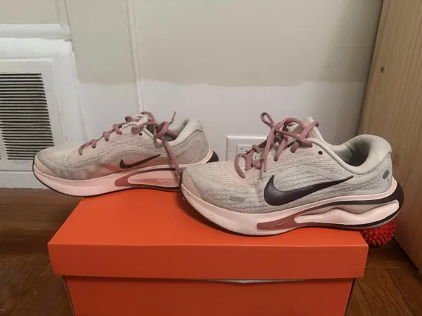 Nike running shoes - Image 3