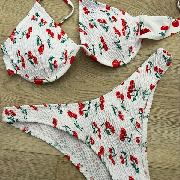 NWOT Cherry bikini White Size L - Image 4