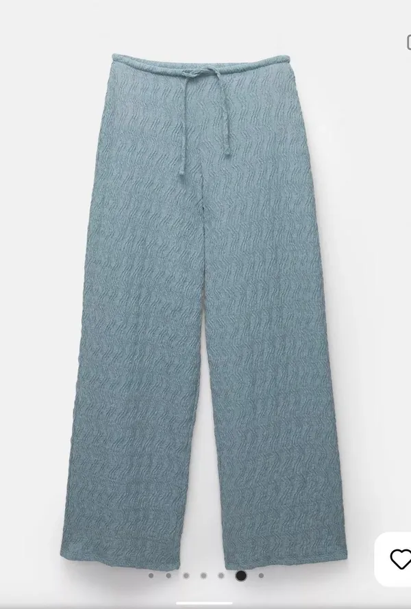 Flowing pants with an elastic waistband and textured - Image 6