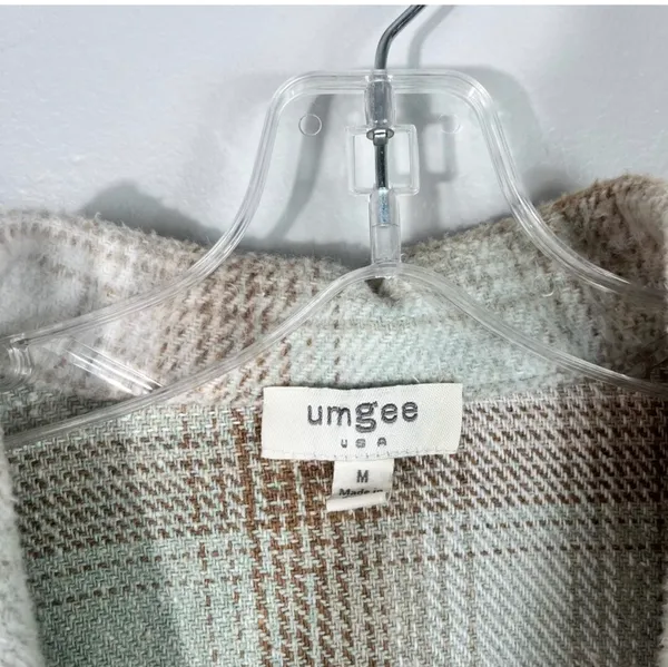 Umgee Boutique Pastel Green Brown Plaid Shacket Boxy Fit Top Jacket Layering M - Image 5