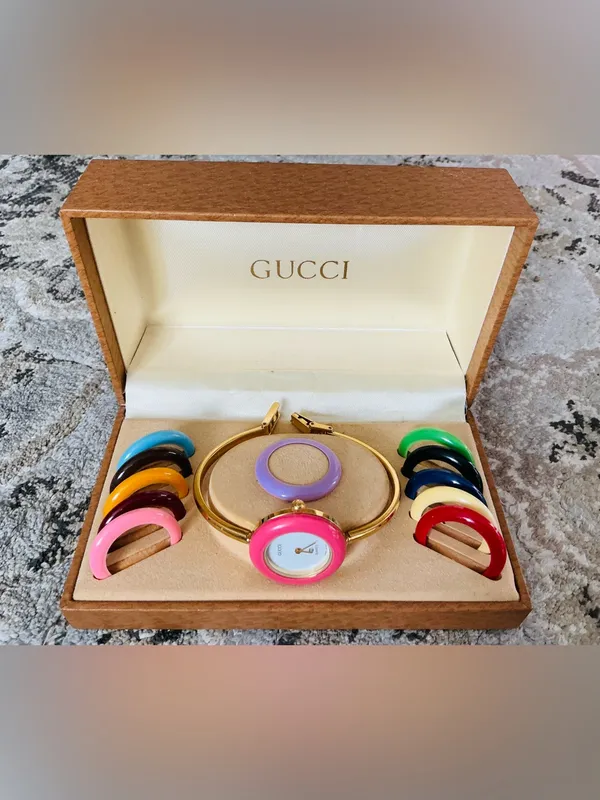 Beautiful Gucci Watch set with Interchangeable Color Bezels🔥🔥🔥 - Image 5