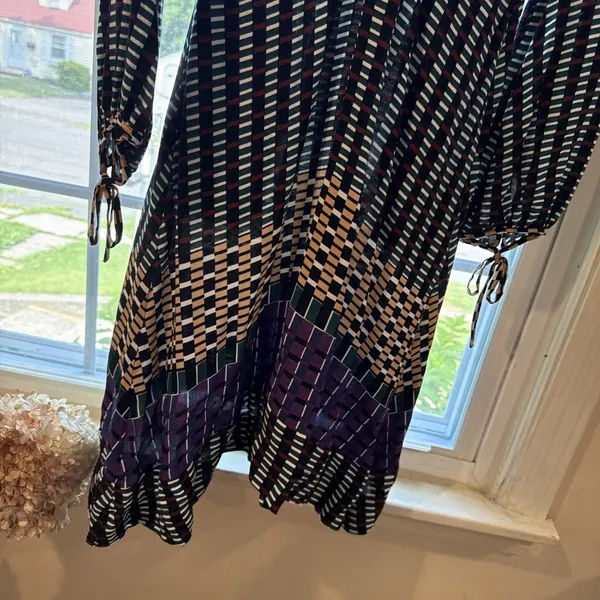 Maeve For Anthropologie Knee Length Dress Black Multi Color Long Sleeved Size 10 - Image 2