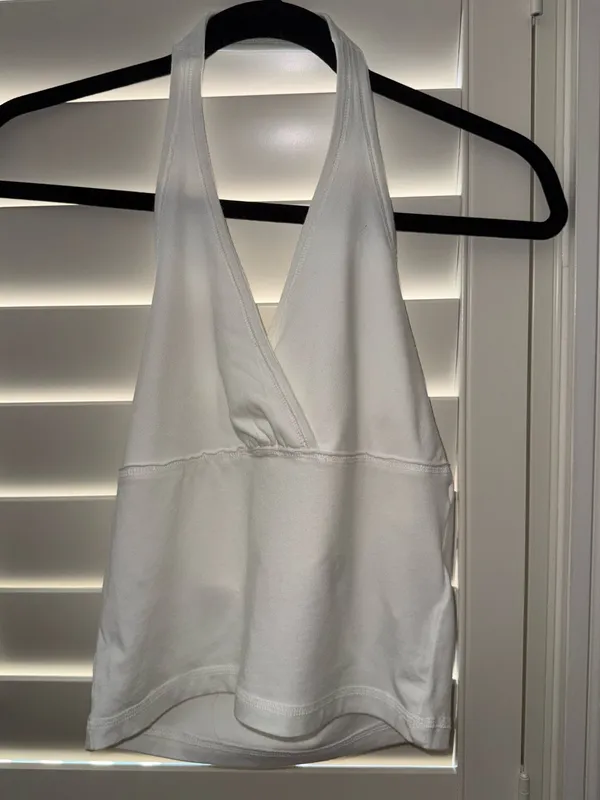 Anthropologie Pilcro Twist-Front Halter-Neck Top Size XS - Image 3