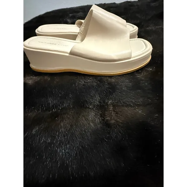 Princess Polly Bayshore Sandals Beige platform shoes 8 - Image 4