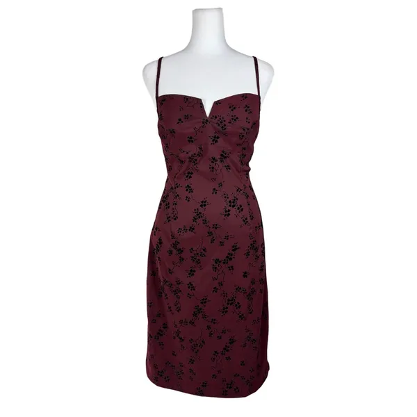 Vintage Y2K La Belle Burgundy & Black Floral Print Sleeveless Bodycon Midi Dress - Image 4
