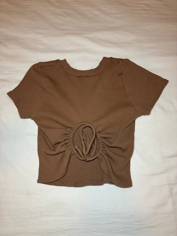 Tilly's Brown crop top with unique tie back - Image 2