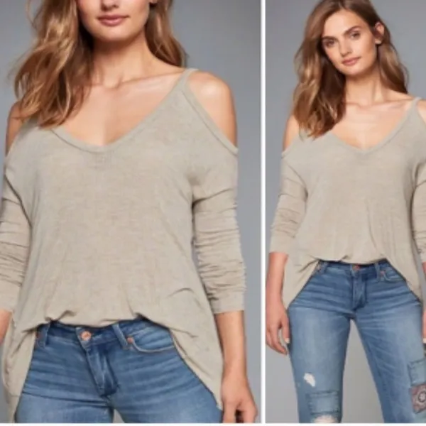 Abercrombie & Fitch Beige Ribbed Knit Cold Shoulder Asymmetrical Hem Tunic Top - Image 3