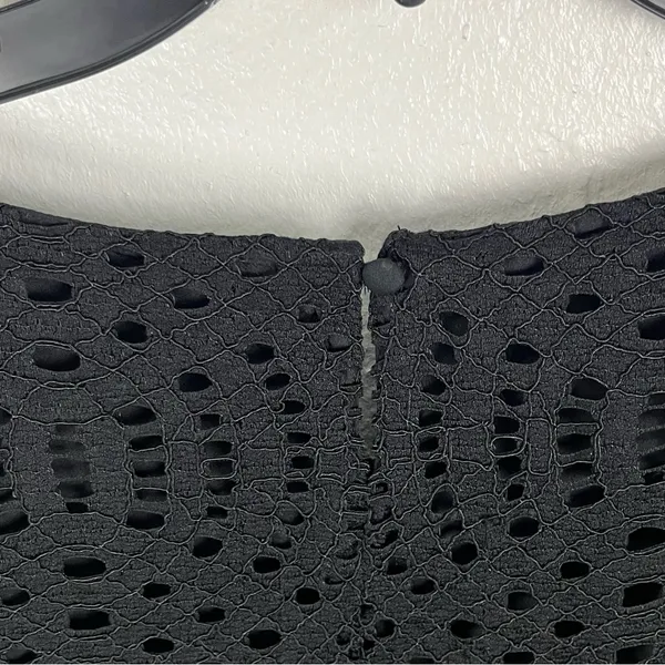 J. CREW Factory Black Eyelet Overlay Short Sleeves Blouse, Size 8 Casual Neutral - Image 5