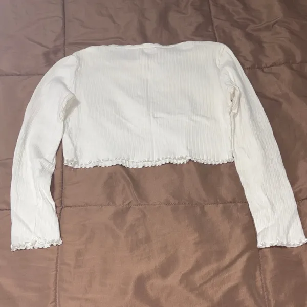White Ribbed Cropped Long Sleeve Top Size M - Image 3