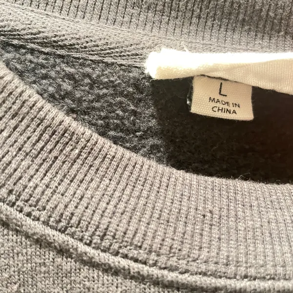 Gray New York City sweatshirt Size L - Image 2