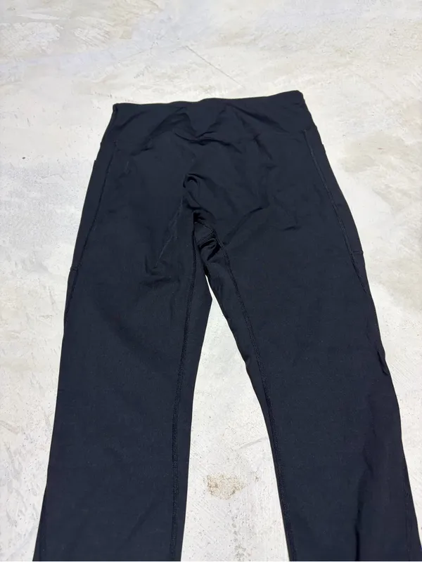 Halara NWT women’s black leggings large - Image 4
