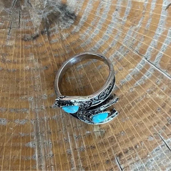 Filigree Horseshoe Ring with Turquoise Silver - Image 3