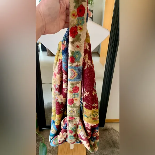 JOHNNY WAS Soft Patchwork Sling Bag - Image 4