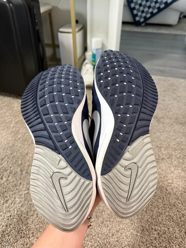Nike Zoom Vomero 16 - Image 4