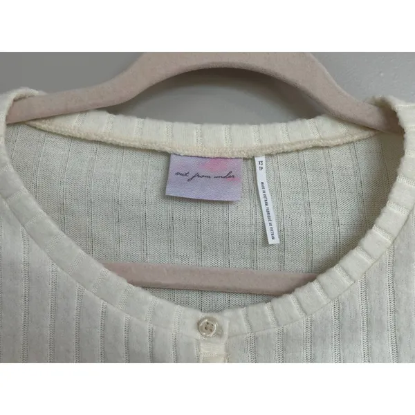 Urban Outfitters Out From Under Ivory Button Up Tight Cropped Sweater Women's Sz - Image 7