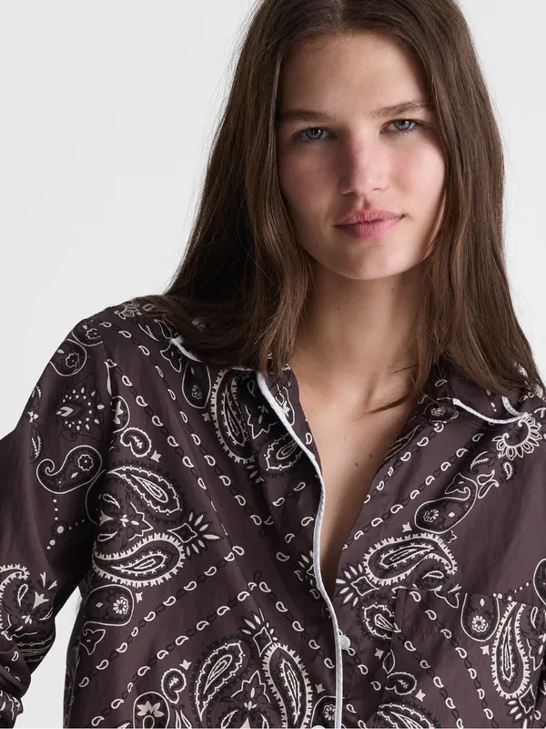Madewell The Signature Y-Neck Shirt Chocolate Plum Bandana Print Size Medium NWT - Image 6