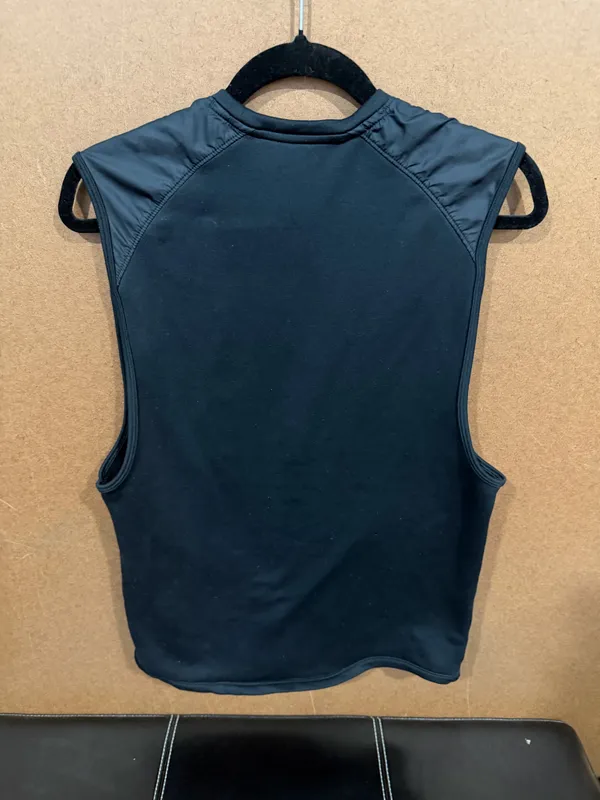 Under Armour Sleeve men shirt activewear S black - Image 5