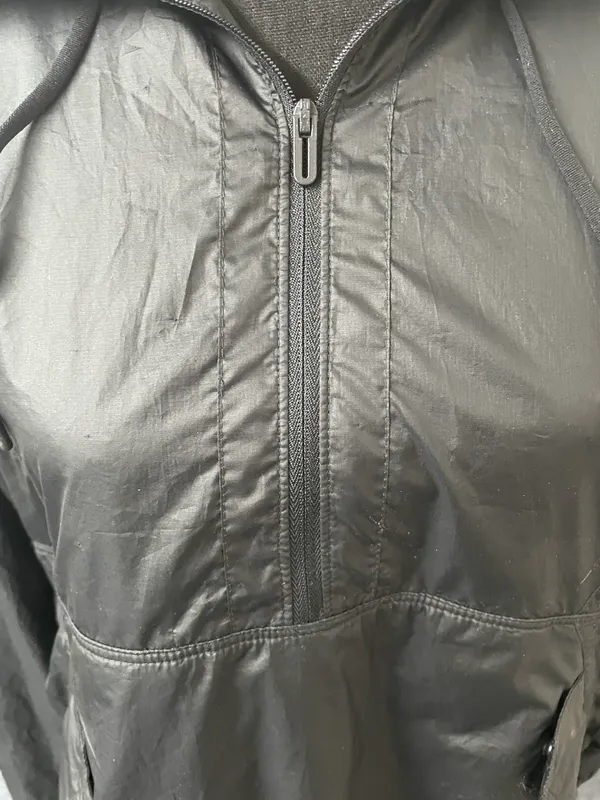 Under Armour Half Zip Thin Hooded Windbreaker Jacket Loose Fit- Size Medium - Image 4