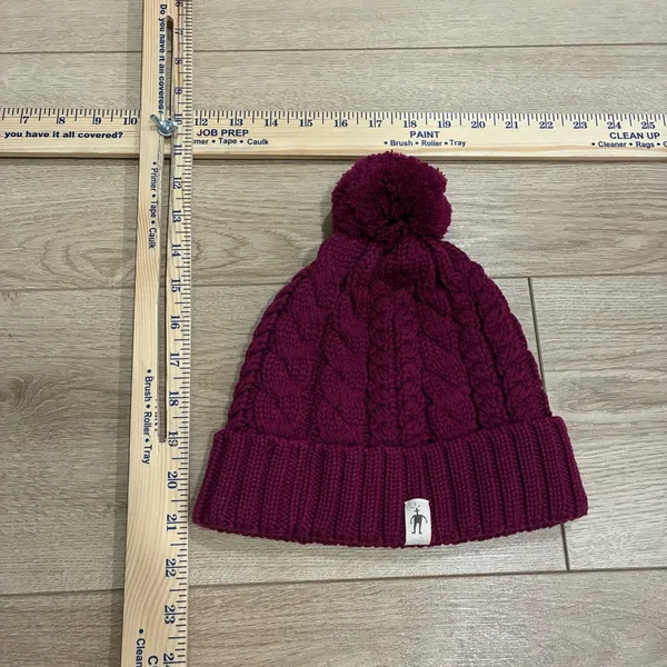 Smartwool Women’s Ski Town Hat Purple Pom Pom Wool Cable Knit One Size - Image 3