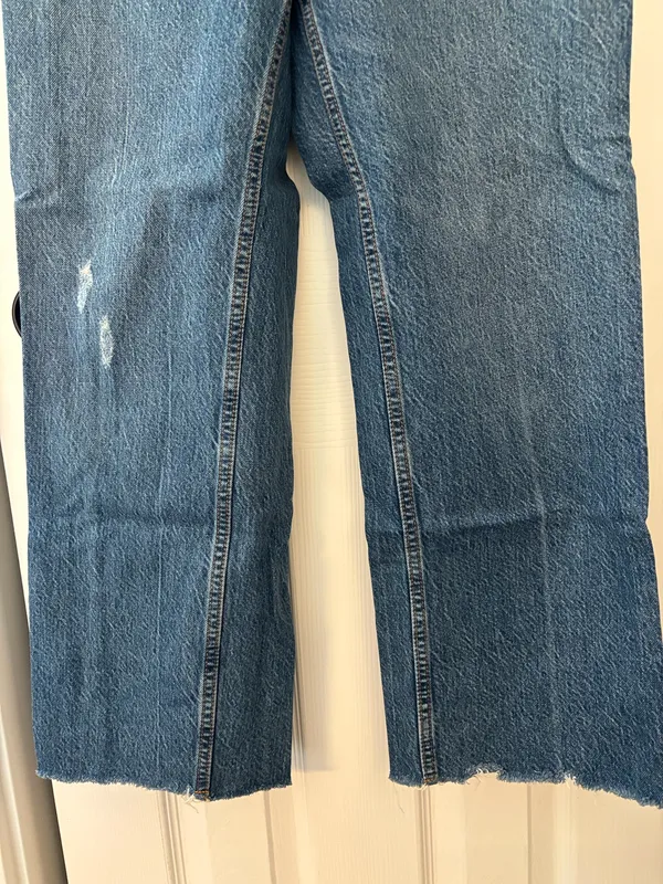 Abercrombie The Loose High Rise Jeans - Image 4