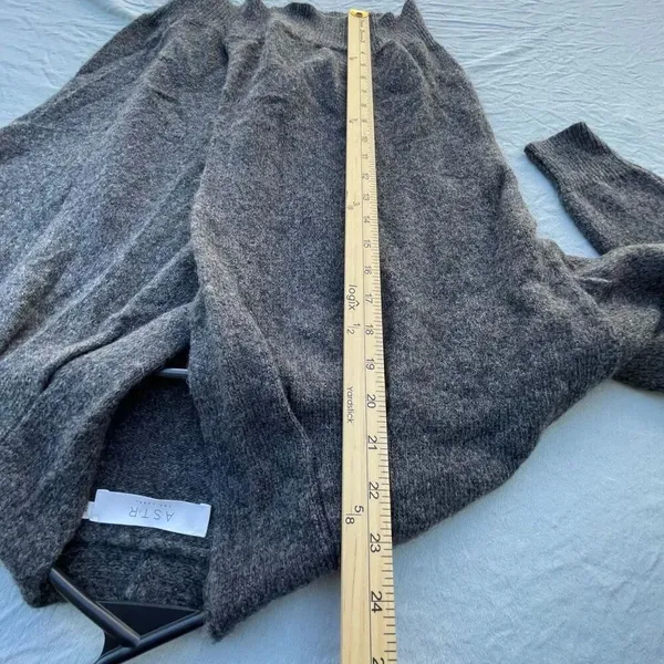 ASTR The Label size M pleated wrap sweater. - Image 6