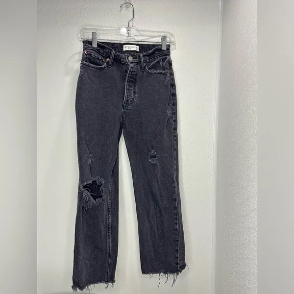 Abercrombie & Fitch Black High Rise Dad Jeans‎ - Image 2