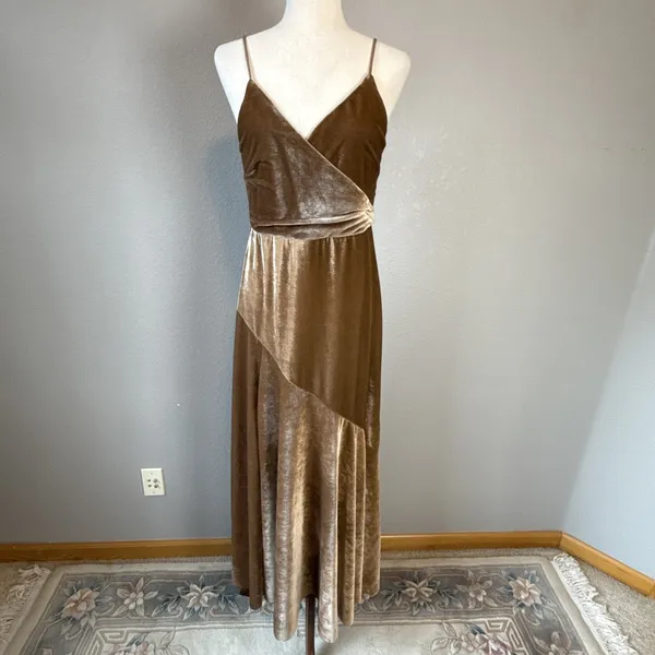 Mia Joy Joyfolie Womens Taupe‎ Velvet Maxi Dress Size M V-Neck Adjustable Straps - Image 2