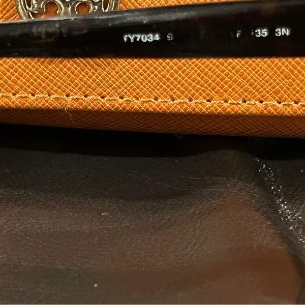 Tory Burch Brown Sunglasses with Gold Accent includes Tory Burch case - Image 7