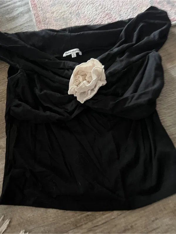 Reformation Emerald Knit Top in Black with Ivory Rosette Size S - Image 9