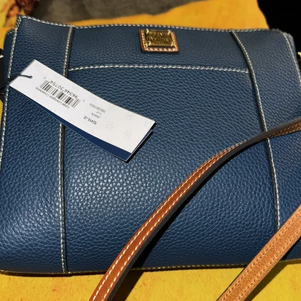 New Dooney &‎ Bourke Pebble Leather Lexington Crossbody - Image 6