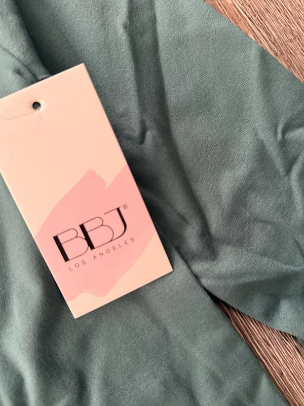 Workout top Green Size M - Image 4