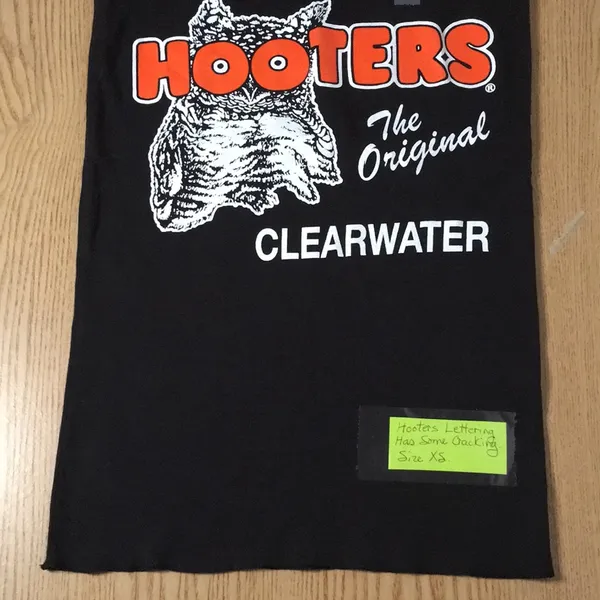 Bin35#4 New Hooters Girl Uniform Tank Top From Clearwater FL Cracking Black XS - Image 3