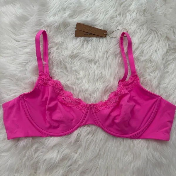 Skims Fits Everybody Lace Underwire Bra Taffy Size 44A - Image 2