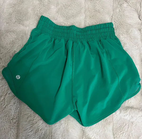 Lululemon Hotty Hot Shorts 4” - Image 2