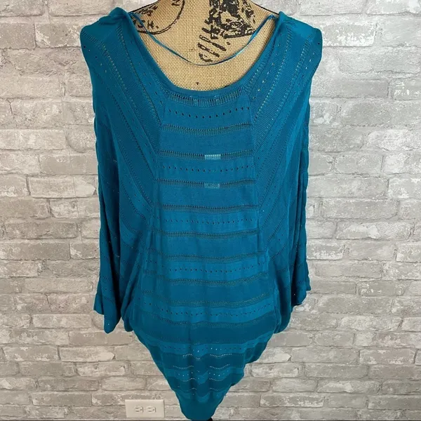 Worthington Vneck Vivid Teal Sweater - Image 2