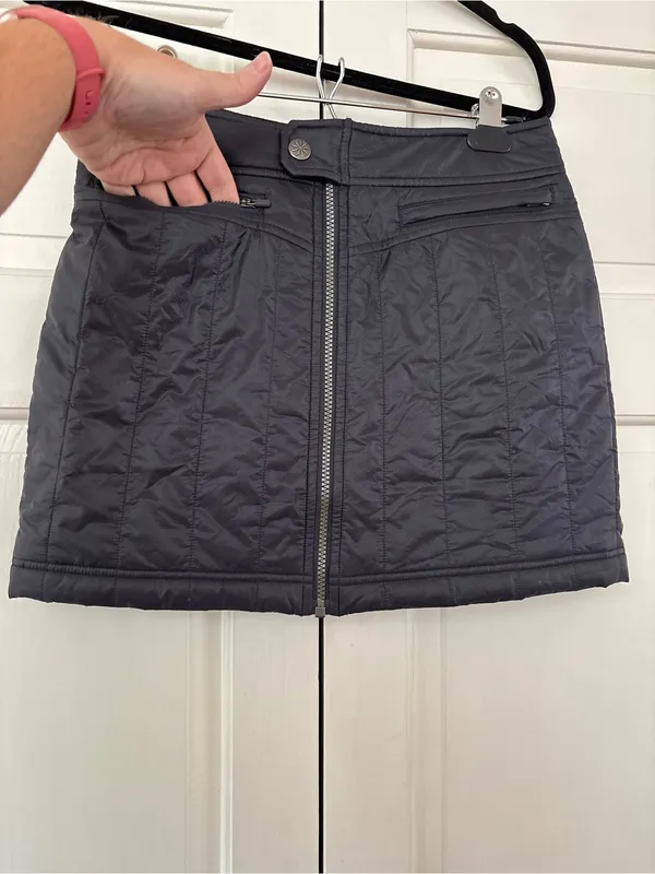 Athleta Toasty Buns Quilted Puff Skirt Size 2 Charcoal Gray Insulated Après Ski - Image 4