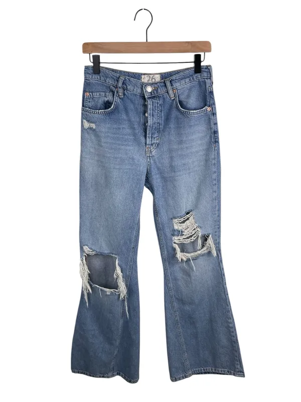 Free People New Dawn Flare Jeans Size 26 Distressed Denim Cotton We the Free - Image 3