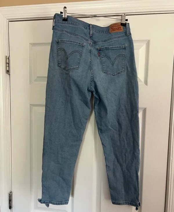 Levi’s Jeans Women’s - Image 3