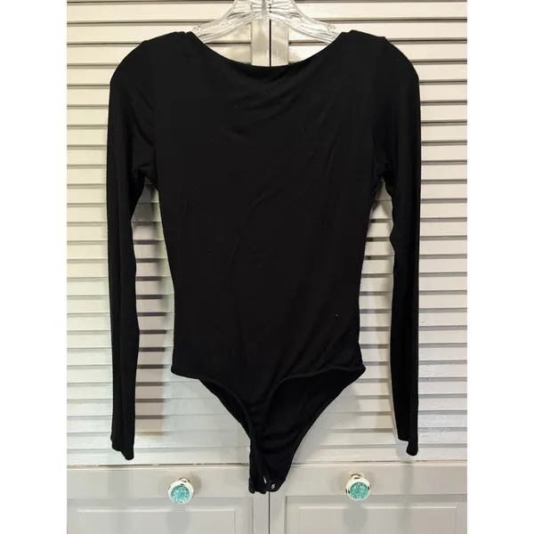 Lulus Bodysuit Long Sleeve Scoop Thong Back Size Small Snap Crotch‎ Soft - Image 4