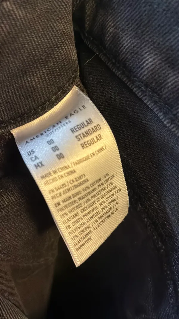 American Eagle Mom jeans - Image 4