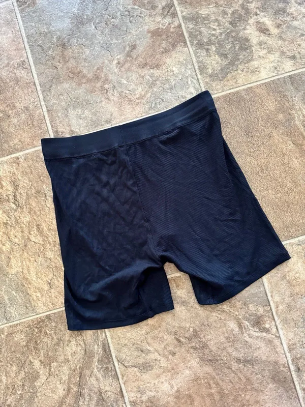 Skims Soft Lounge Boxer Onyx Size Small - Image 7