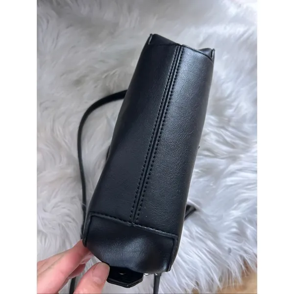 Vera Wang Black Sling Bag Crossbody Wallet Phone Purse - Image 7
