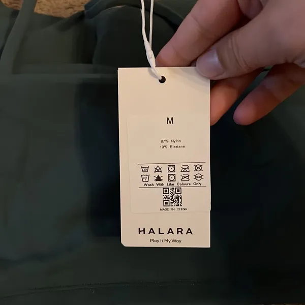 NWT halara medium‎ tank top - Image 6