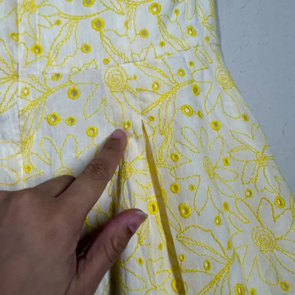 Lilly Pulitzer Blossom Dandelion Embroidered Eyelet Dress Size 2 - Image 9