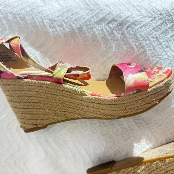 Steve Madden Wedge Sandals - Image 2