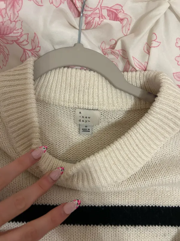 Target striped sweater - Image 2