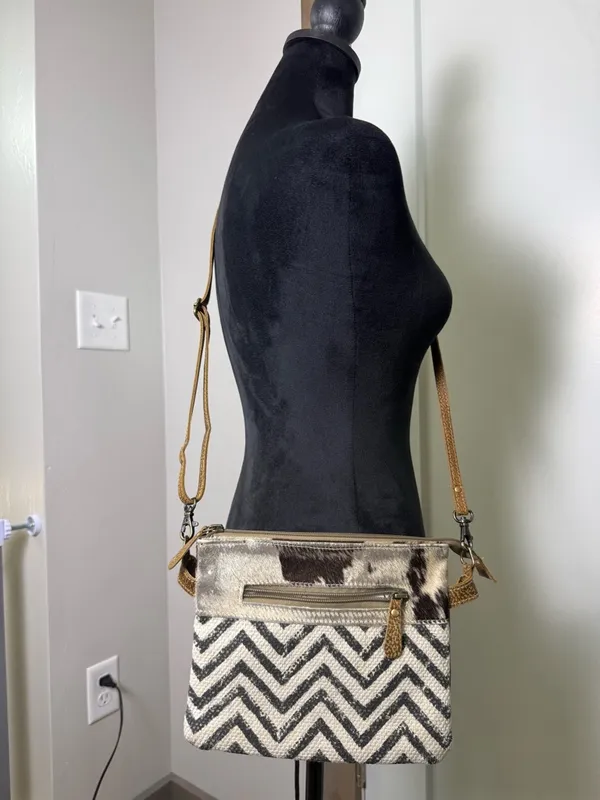Myra Bag‎ Staggering Canvas & Cowhide Crossbody Bag Adjustable Western Chevron - Image 2