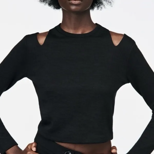 ZARA Black Cold Shoulder Cutout Crop Sweater Top Size M Goth Chic Classy - Image 5