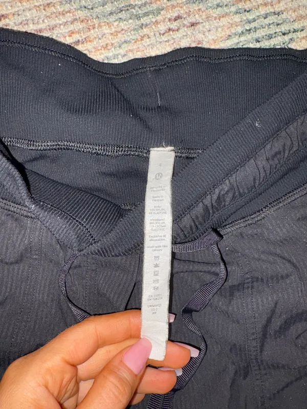 Lululemon dance studio cropped joggers  - Image 2